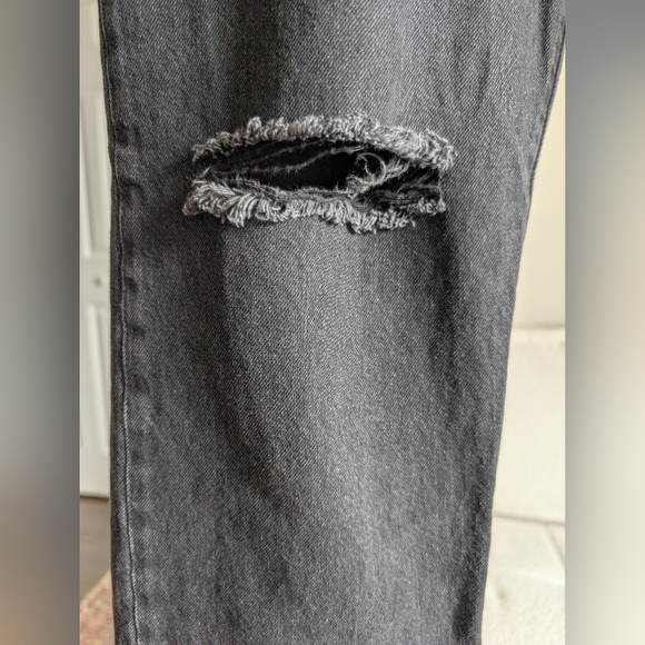 Levi's 501 Black Distressed Jeans Size W 32 X L 32 - Picture 3 of 16